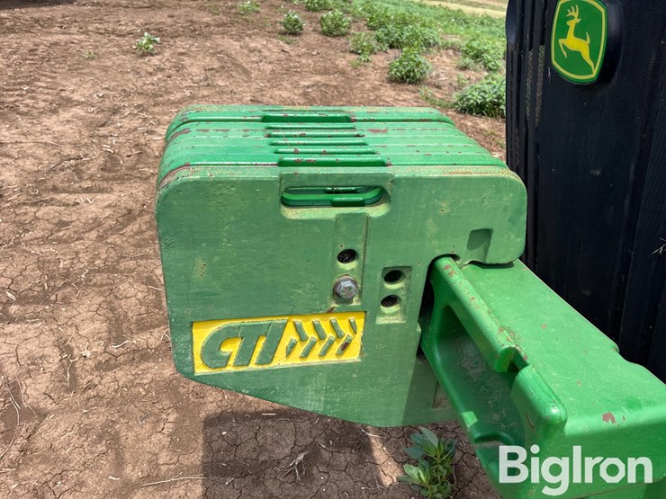 2011-john-deere-8235r-image-10