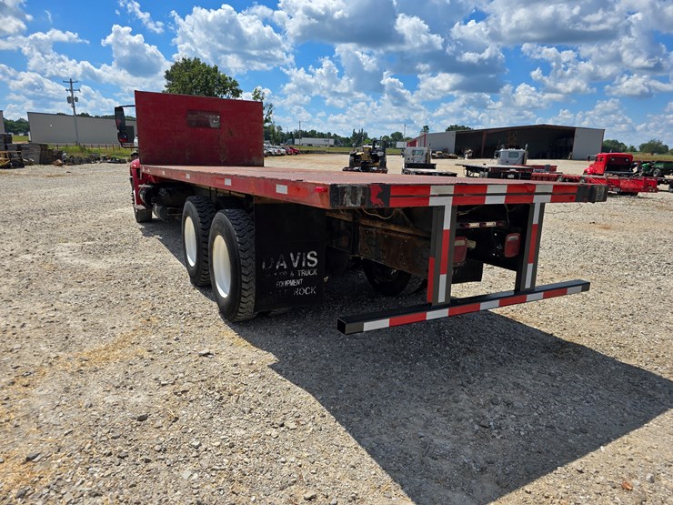 2003-international-durastar-4400-image-27