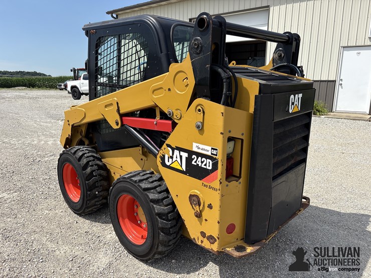 caterpillar-242d-image-7