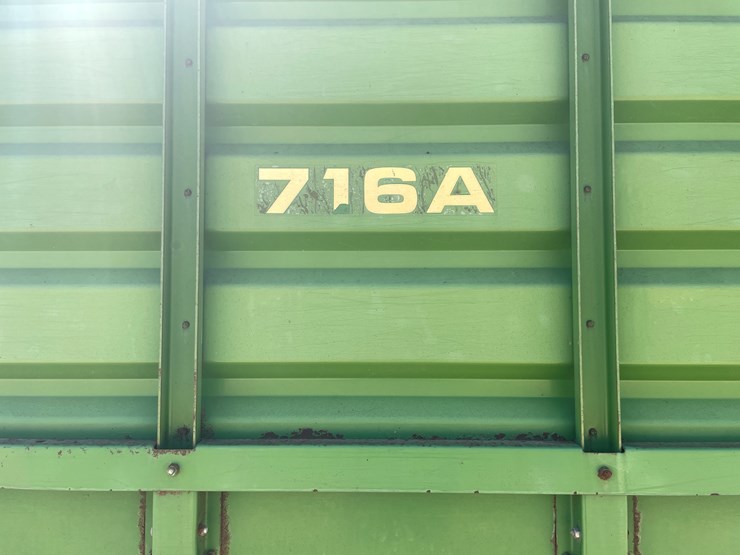 john-deere-716a-image-37