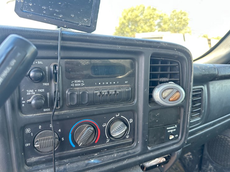 2002-chevrolet-2500-image-63