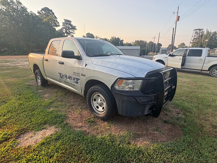 2017-dodge-ram-1500-image-2