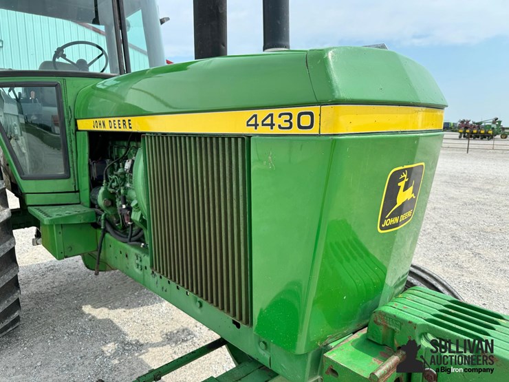 1975-john-deere-4430-image-13