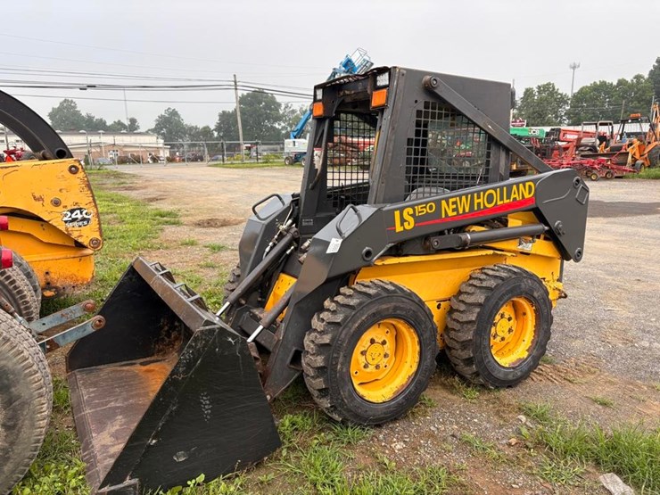 2003-new-holland-ls150-image-2