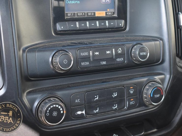 2015-chevrolet-silverado-2500hd-image-58