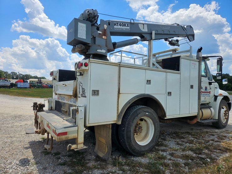 2008-international-durastar-4300-image-16