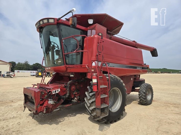 case-ih-2377-image-1