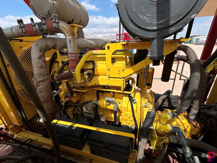 2013-john-deere-b-image-19