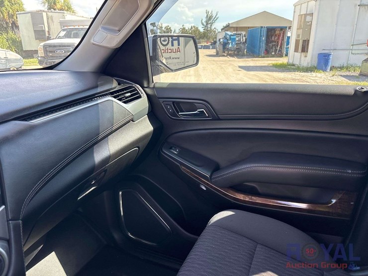 2019-chevrolet-tahoe-image-16