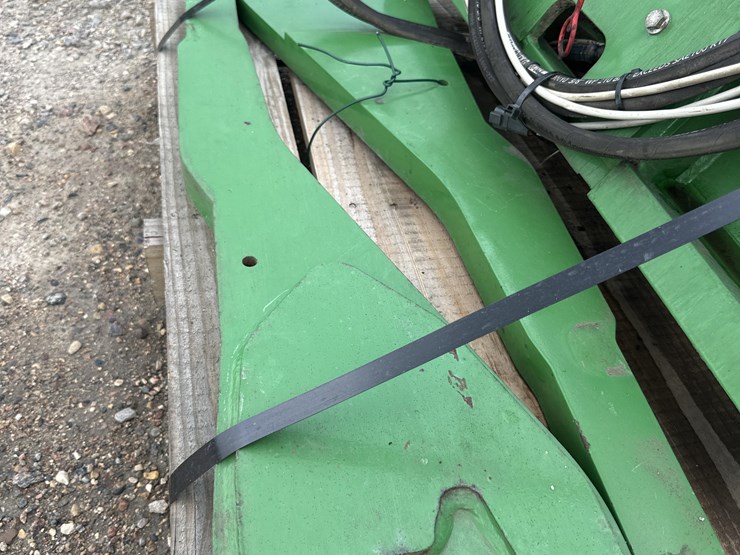 2023-john-deere-8295r-image-8