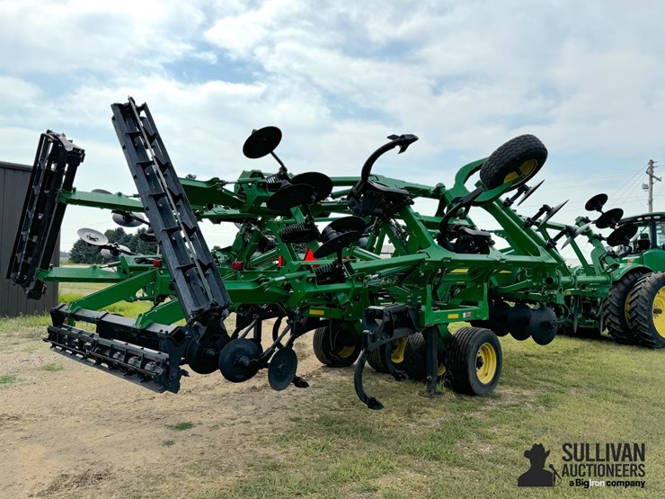 2015-john-deere-2730-image-3