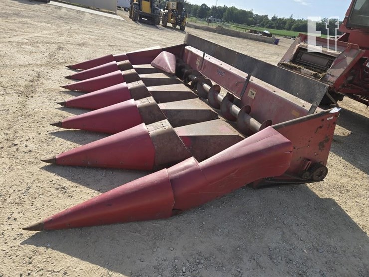 case-ih-1063-image-1