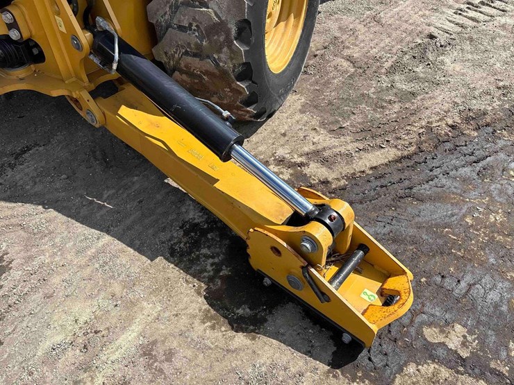 caterpillar-420f2-image-14