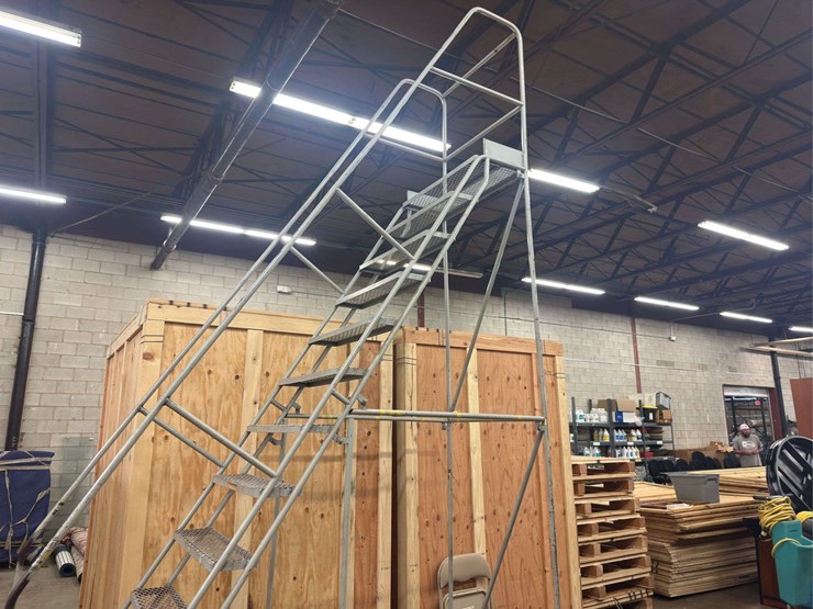 15-ft-steel-rolling-ladder-image-3