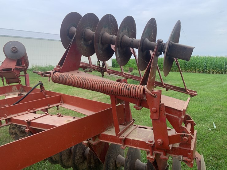 22’-ih-480-wing-fold-disc-image-6
