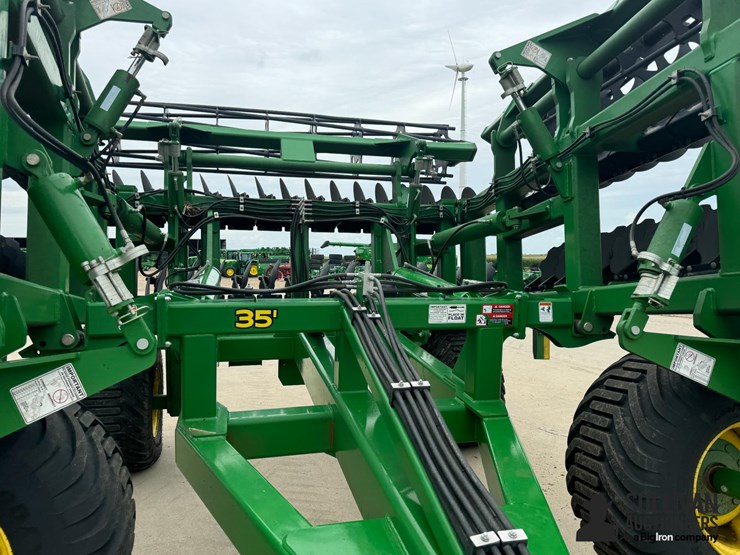 2021-john-deere-2680h-image-10