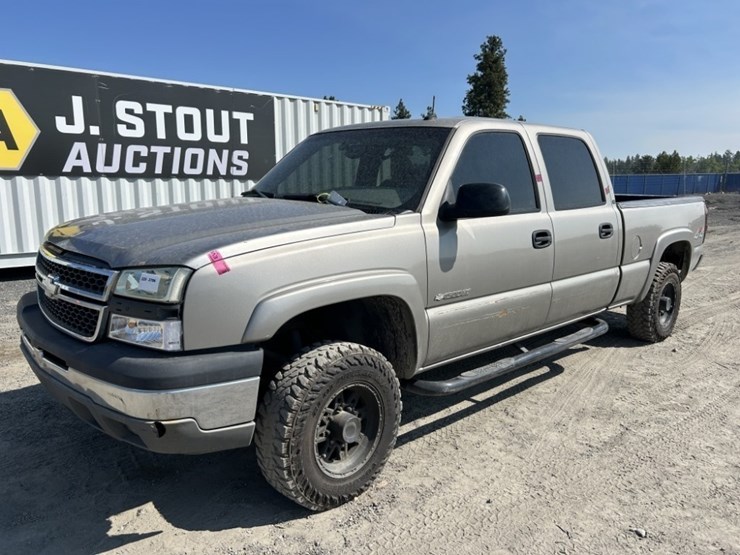 2003-chevrolet-silverado-1500hd-image-1