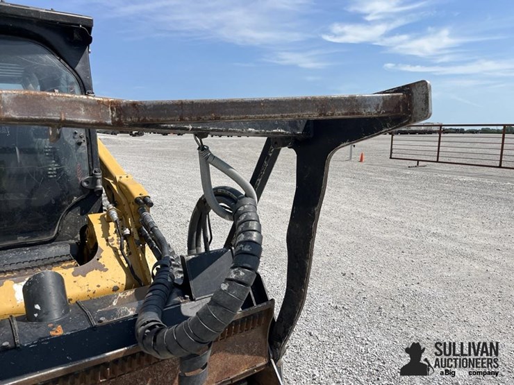 2016-caterpillar-299d2-xhp-image-13