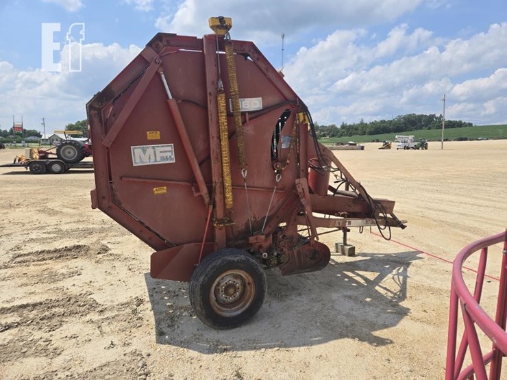 massey-ferguson-560-image-4