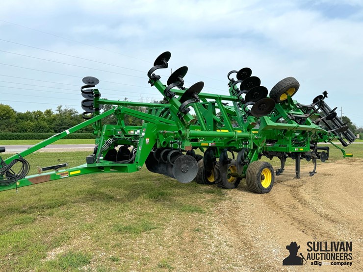 2015-john-deere-2730-image-1
