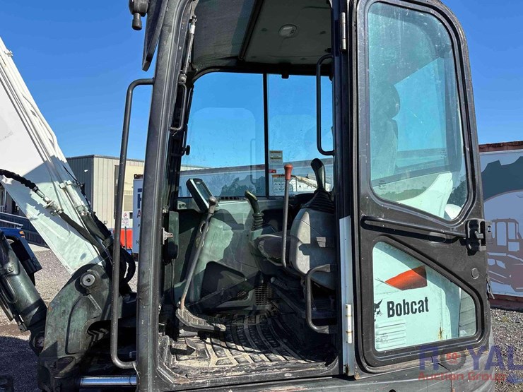 2016-bobcat-e85-image-19