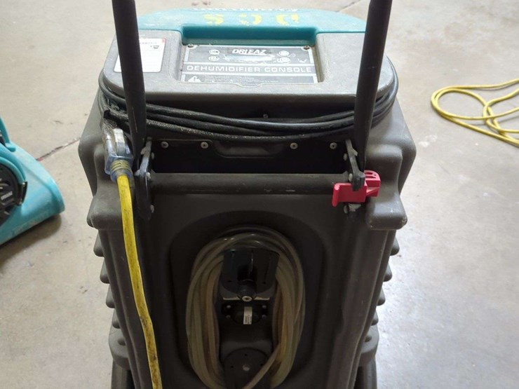 (1)-dri-eaz-evolution-lrg-dehumidifier-image-2