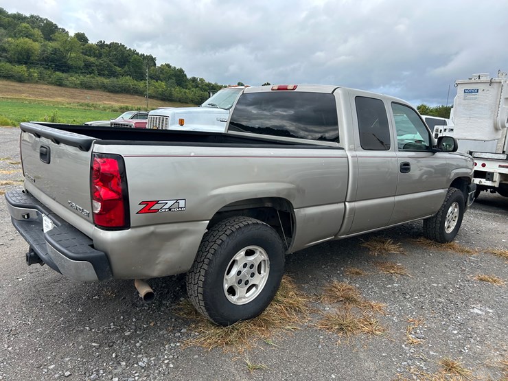 2003-chevrolet-1500-image-5