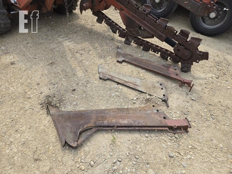 ditch-witch-5110-image-23