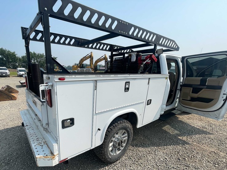 2019-ford-f350-xlt-image-21