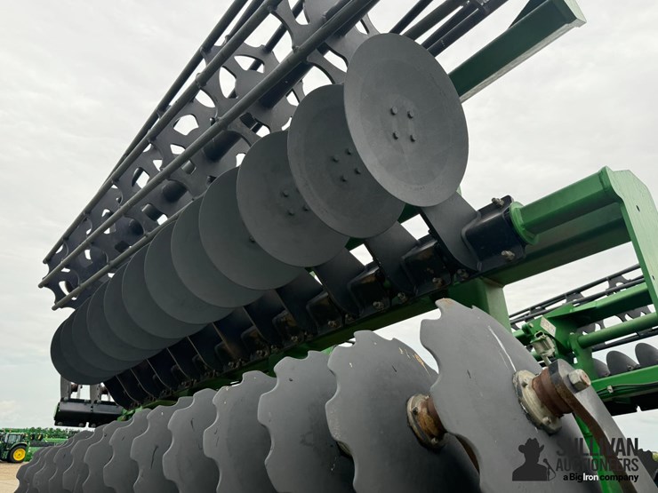 2021-john-deere-2680h-image-12