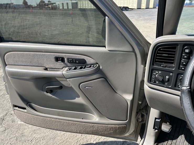 2003-chevrolet-silverado-1500hd-image-18