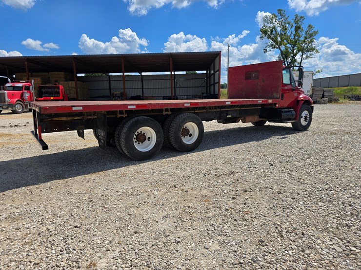 2003-international-durastar-4400-image-34
