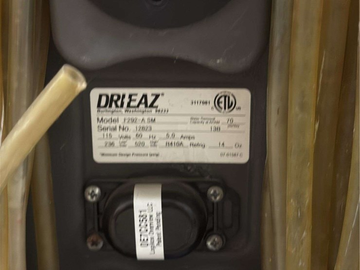 drieaz-dehumidifier-console-model-#-f292-sm-total-hours-6070-image-3