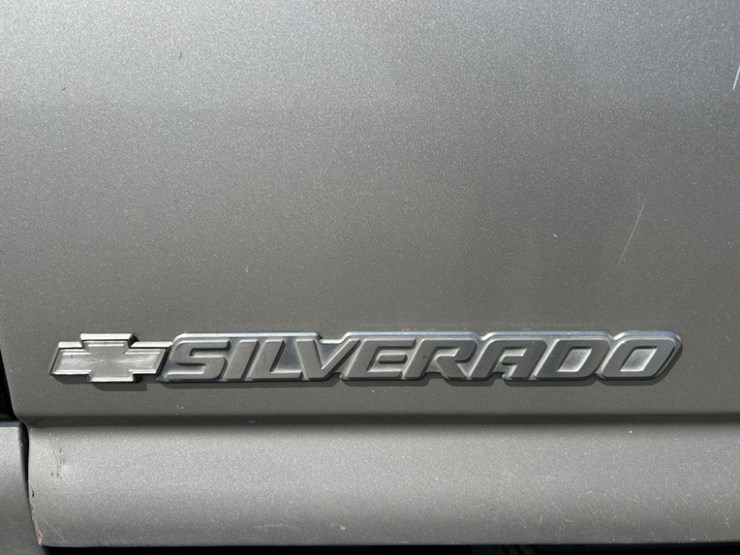 2003-chevrolet-silverado-1500hd-image-12