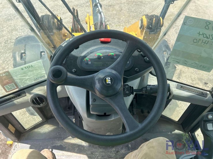 2008-caterpillar-906m-compact-wheel-loader-image-8
