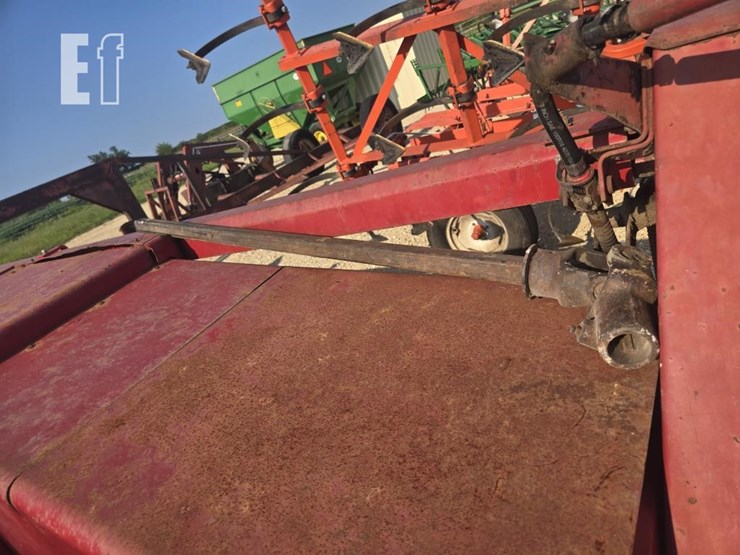 new-holland-315-image-13