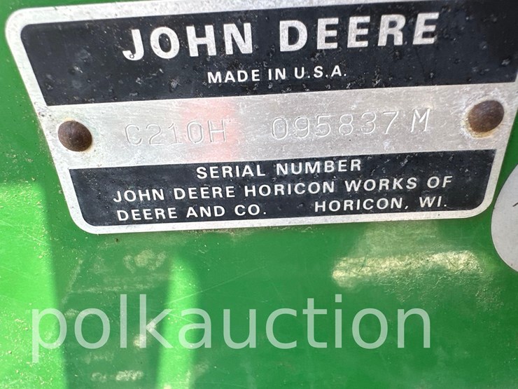 john-deere-210-image-5