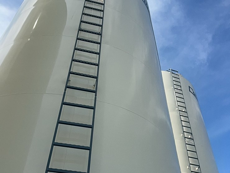 concept-5,000-bushel-hopper-bin,-fully-equipped-with-agi-grainguard-10-hp-bin-fan-with-three-phase-electric-motor-image-34