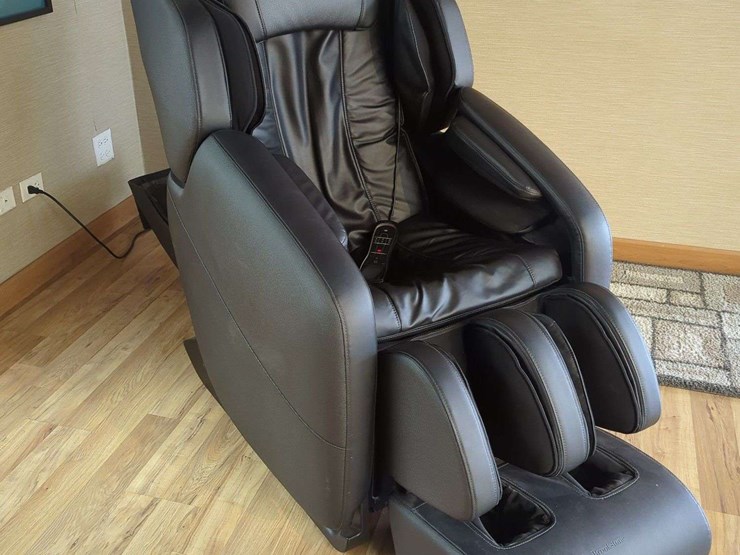 brookstome-professional-message-chair-image-5