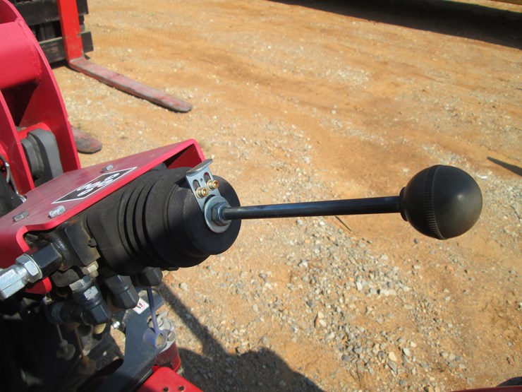 2021-massey-ferguson-1840e-image-38