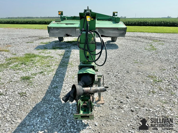 2001-john-deere-946-image-2