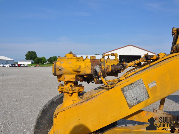caterpillar-112-image-18
