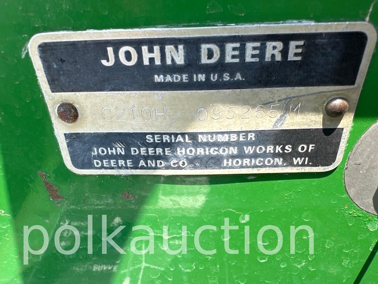john-deere-210-image-6