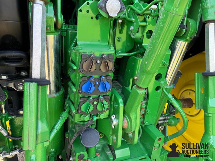 2023-john-deere-6r-140-image-14