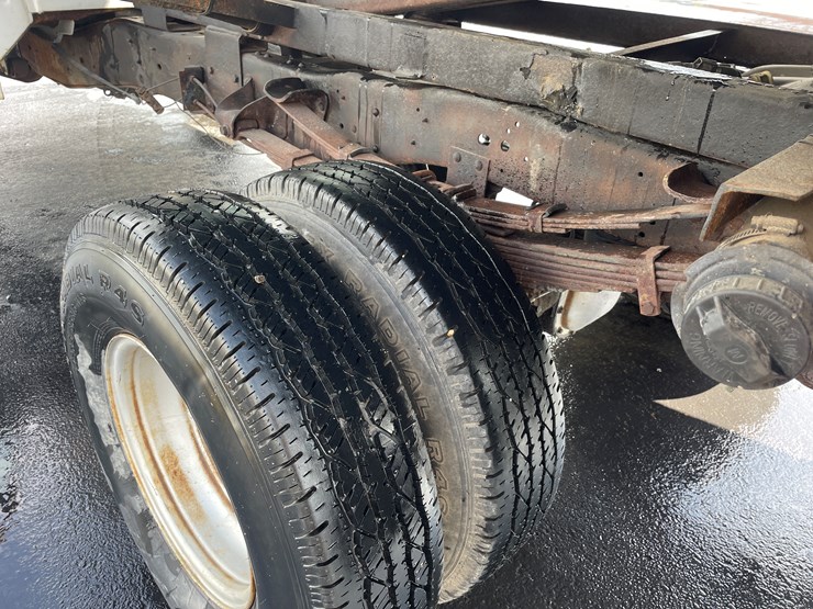 1994-ford-f350-xl-image-13