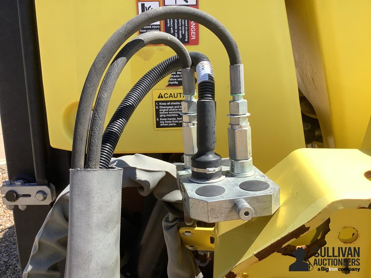 2022-john-deere-772-image-10