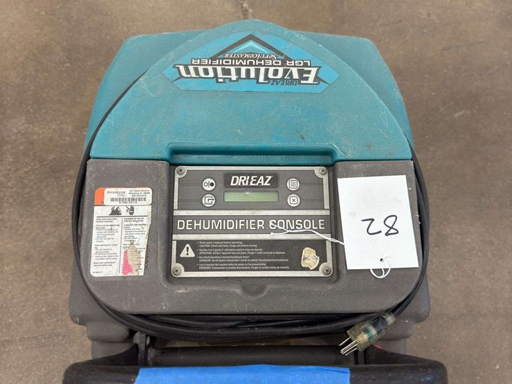 drieaz-dehumidifier-console-model-#-f292-sm-total-hours-4148-image-3