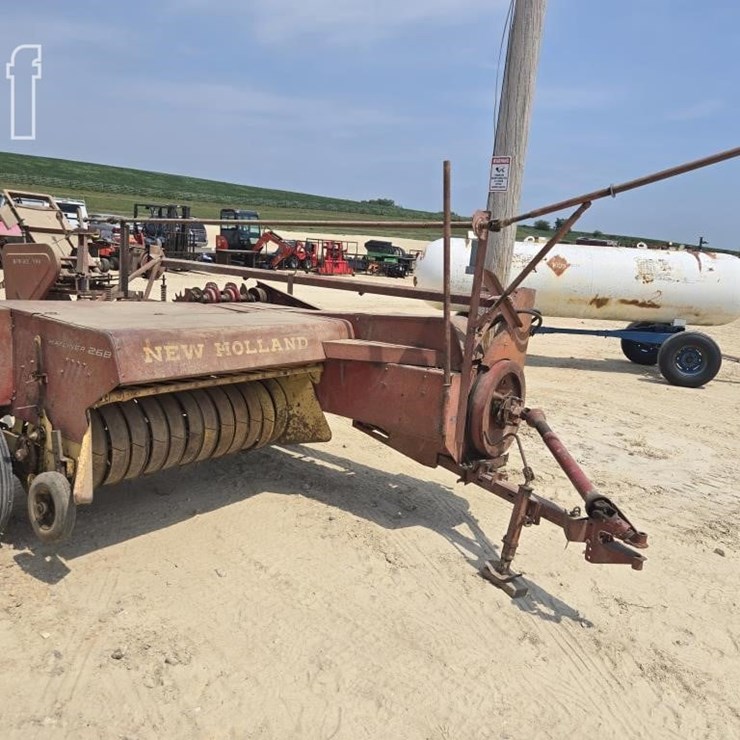 NEW HOLLAND 268