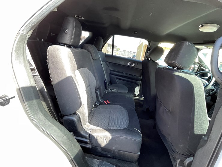 2018-ford-explorer-image-84