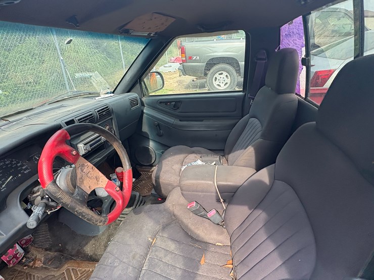1996-chevrolet-s10-image-22